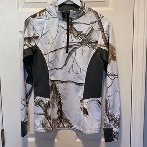 Realtree APC Performance Snow Camo Quarter Zip Pullover EUC